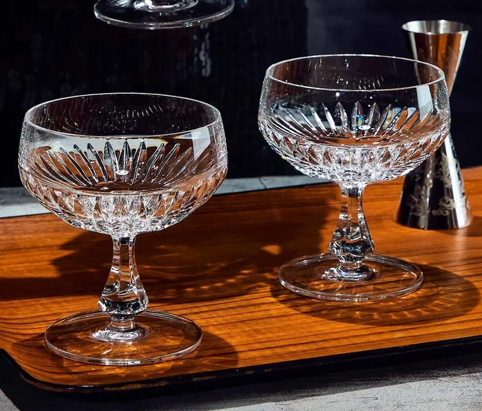 Garbo Crystal Coupe Glasses: Set of 2