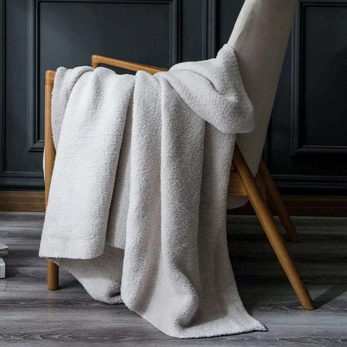 Rectangular Microfiber Blanket Throw Soft Warm Fluffy Blanket